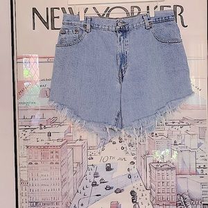 Levi’s 550 Classic Relaxed faded cut off shorts size 32”